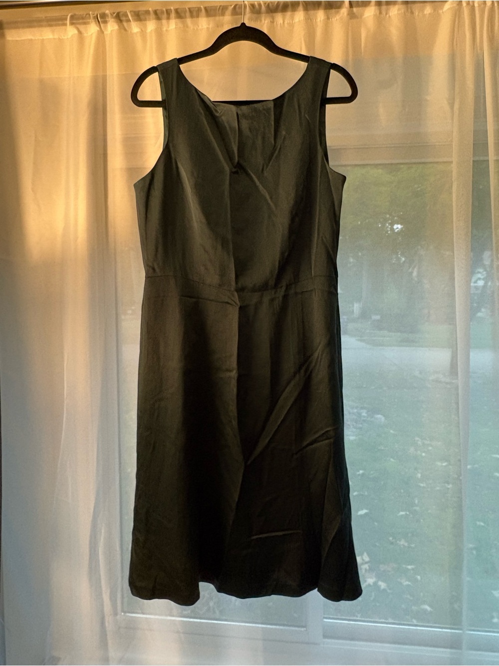 Classic Green Sleeveless Dress